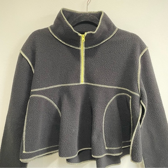 Urban Outfitters Posie Fleece Black Medium - Picture 6 of 11